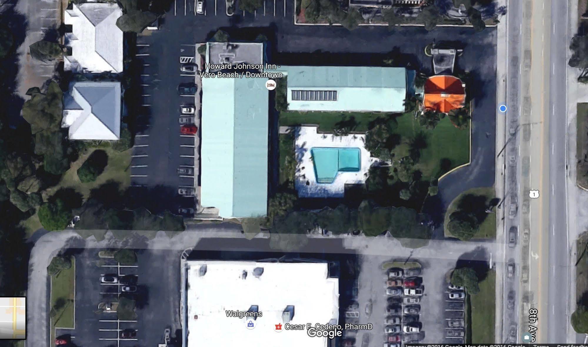 Howard Johnson By Wyndham Vero Beach / Downtown Exteriör bild